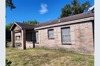 1024 North Lane, Houston, TX 77088 - Photo 3