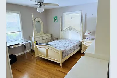 5617 SW Flack Drive, Houston, TX 77081 - Photo 9