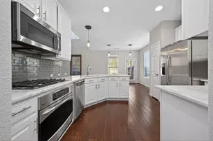 12943 Iris Garden Ln, Houston, TX 77044 - Photo 11