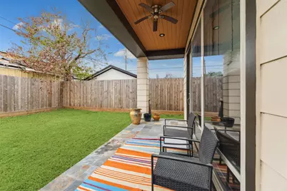 1033 Herkimer Street, Houston, TX 77008 - Photo 3