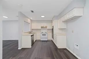 6611 Grandvale Dr, Houston, TX 77072 - Photo 7