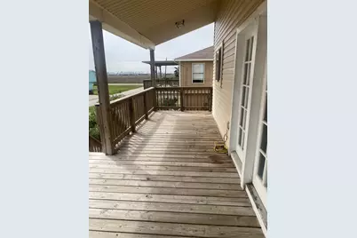 16712 Fletcher Christian Road, Jamaica Beach, TX 77554 - Photo 3