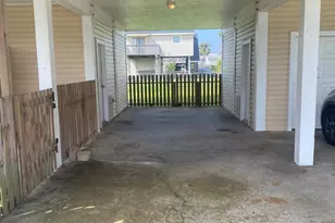 16712 Fletcher Christian Rd, Jamaica Beach, TX 77554 - Photo 29