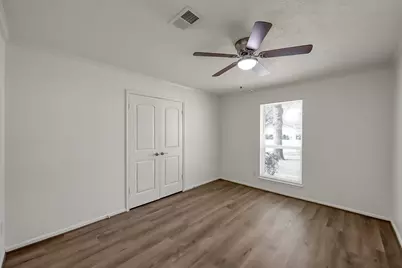 212 Oxford Drive, Conroe, TX 77303 - Photo 17