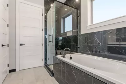 208 Silverleaf Road, Sweeny, TX 77480 - Photo 23