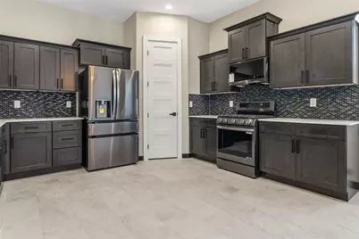 208 Silverleaf Road, Sweeny, TX 77480 - Photo 13