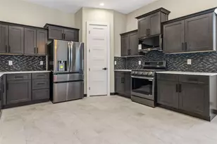 208 Silverleaf Rd, Sweeny, TX 77480 - Photo 13