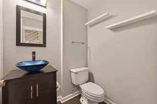 204 Marshall St, Houston, TX 77006 - Photo 13