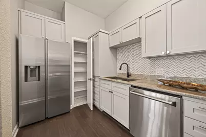 204 Marshall Street #3, Houston, TX 77006 - Photo 7