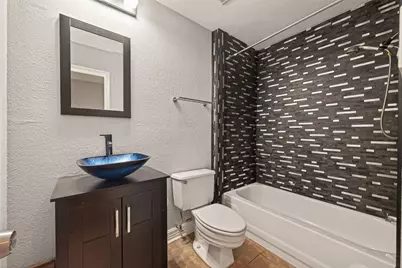 204 Marshall Street #3, Houston, TX 77006 - Photo 17