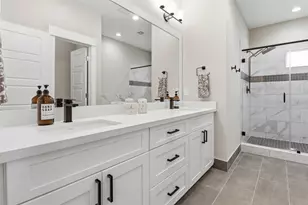 5208 Pinemont Creek Ln, Houston, TX 77018 - Photo 29