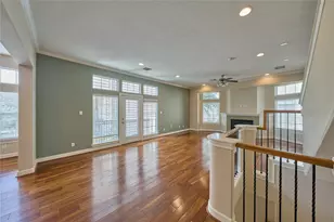 2526 Bevis St, Houston, TX 77008 - Photo 9