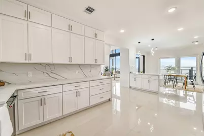 9208 W Bay Road, Galveston, TX 77554 - Photo 25