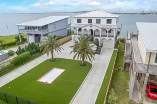 9208 W Bay Rd, Galveston, TX 77554 - Photo 9