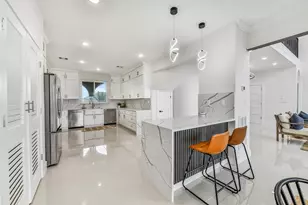 9208 W Bay Rd, Galveston, TX 77554 - Photo 21