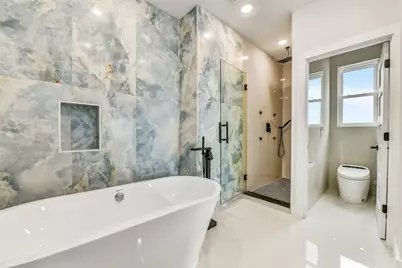 9208 W Bay Road, Galveston, TX 77554 - Photo 19