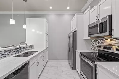 1900 Genesee Street #403, Houston, TX 77006 - Photo 17