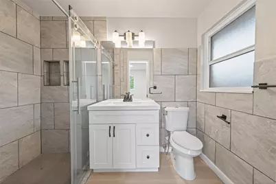 1341 Conrad Sauer Drive, Houston, TX 77043 - Photo 23