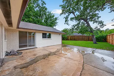 1341 Conrad Sauer Drive, Houston, TX 77043 - Photo 31