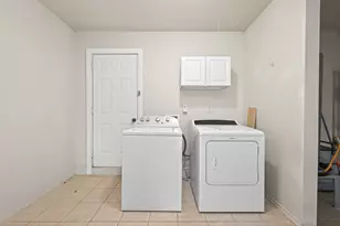 1341 Conrad Sauer Dr, Houston, TX 77043 - Photo 11