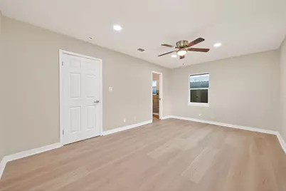 1341 Conrad Sauer Drive, Houston, TX 77043 - Photo 21