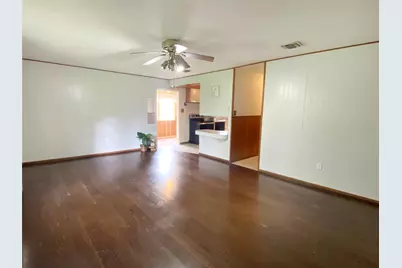 632 Kyle Street, Angleton, TX 77515 - Photo 5
