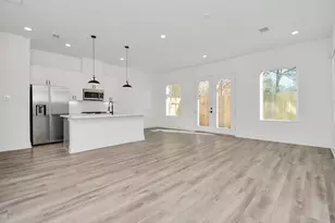 778 W Tidwell Rd, Houston, TX 77091 - Photo 5