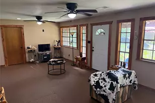 1250 Trails End Dr, Cleveland, TX 77328 - Photo 3