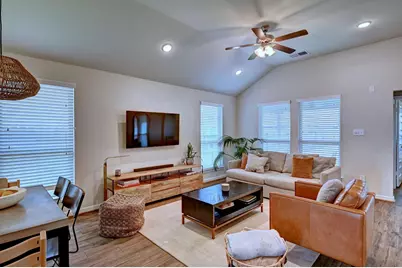 8122 Peralta Valley Court, Richmond, TX 77407 - Photo 9