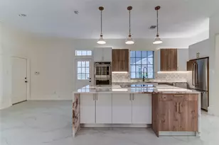 90 Heathrow, Sugar Land, TX 77479 - Photo 5