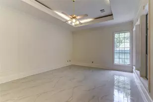 90 Heathrow, Sugar Land, TX 77479 - Photo 9