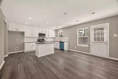 815 Leaholm Lane, Houston, TX 77090 - Photo 9