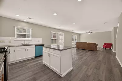 815 Leaholm Lane, Houston, TX 77090 - Photo 13