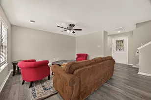 815 Leaholm Ln, Houston, TX 77090 - Photo 7