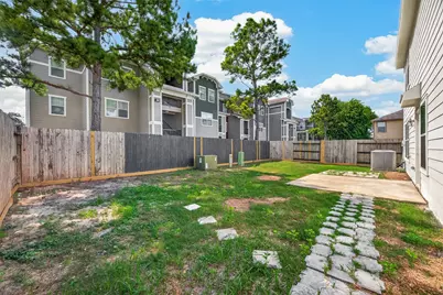 815 Leaholm Lane, Houston, TX 77090 - Photo 31