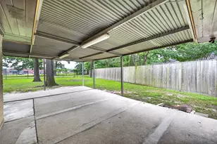 12730 Eastbrook Dr, Houston, TX 77013 - Photo 25