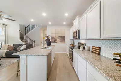 2407 Seven Oaks Boulevard #16, Tomball, TX 77375 - Photo 5