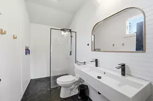 7110 Jalna St, Houston, TX 77055 - Photo 17