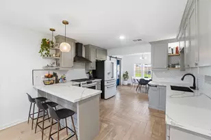 7110 Jalna St, Houston, TX 77055 - Photo 9