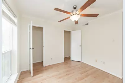 1900 Bay Area Boulevard #250, Houston, TX 77058 - Photo 17
