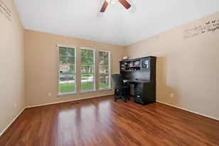 2419 Alcove Foster Ct, Fresno, TX 77545 - Photo 11