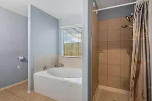 2419 Alcove Foster Ct, Fresno, TX 77545 - Photo 13