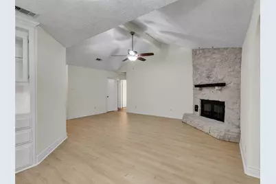 32 Sarita Road, Angleton, TX 77515 - Photo 5