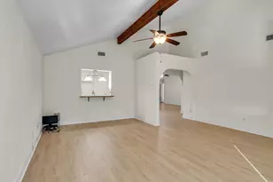 32 Sarita Rd, Angleton, TX 77515 - Photo 19