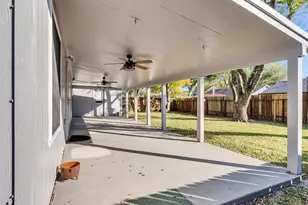 32 Sarita Rd, Angleton, TX 77515 - Photo 25