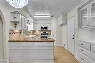 32 Sarita Rd, Angleton, TX 77515 - Photo 13