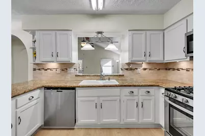 32 Sarita Road, Angleton, TX 77515 - Photo 15