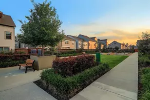 10974 Hewitt Cliff Ln, Houston, TX 77043 - Photo 23