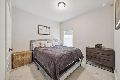 10974 Hewitt Cliff Lane, Houston, TX 77043 - Photo 19