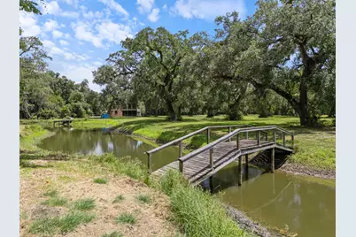 1751 Private Road 648 Street, Bay City, TX 77414 - Photo 11